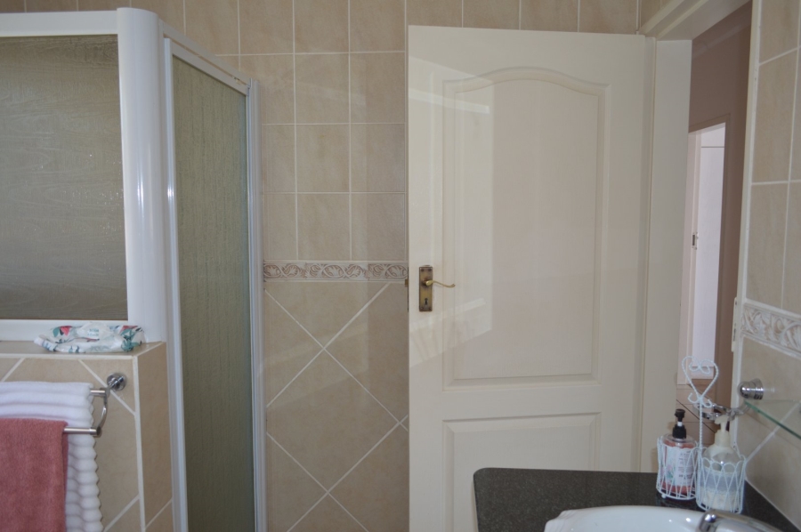 3 Bedroom Property for Sale in Wilkoppies North West